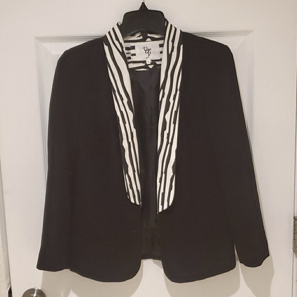 NWOT - Vero Moda Punch 7/8 Blazer